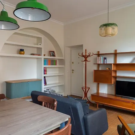 Auditorium Elegant Flat In The Park Апартаменты *