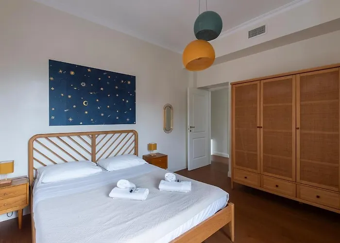 Auditorium Elegant Flat In The Park Apartamento *