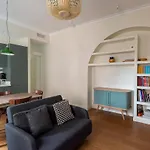 Apartment Auditorium Elegant Flat In The Park