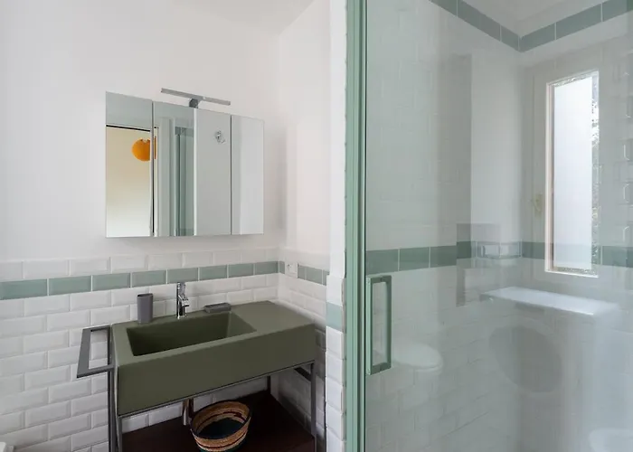 Auditorium Elegant Flat In The Park *