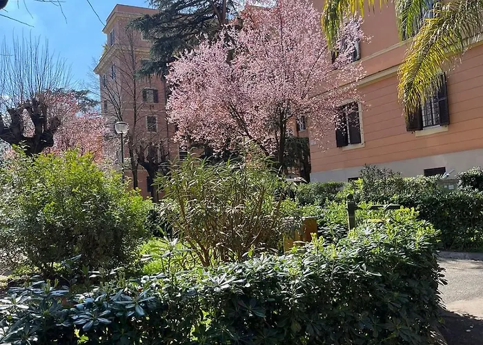 Auditorium Elegant Flat In The Park Apartman